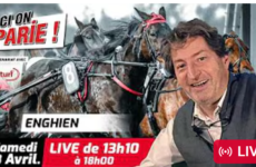 Promotional poster for a live horse-race show featuring a smiling man and racing horses; includes 'ICI ON PARIE!' and a 'LIVE' badge.